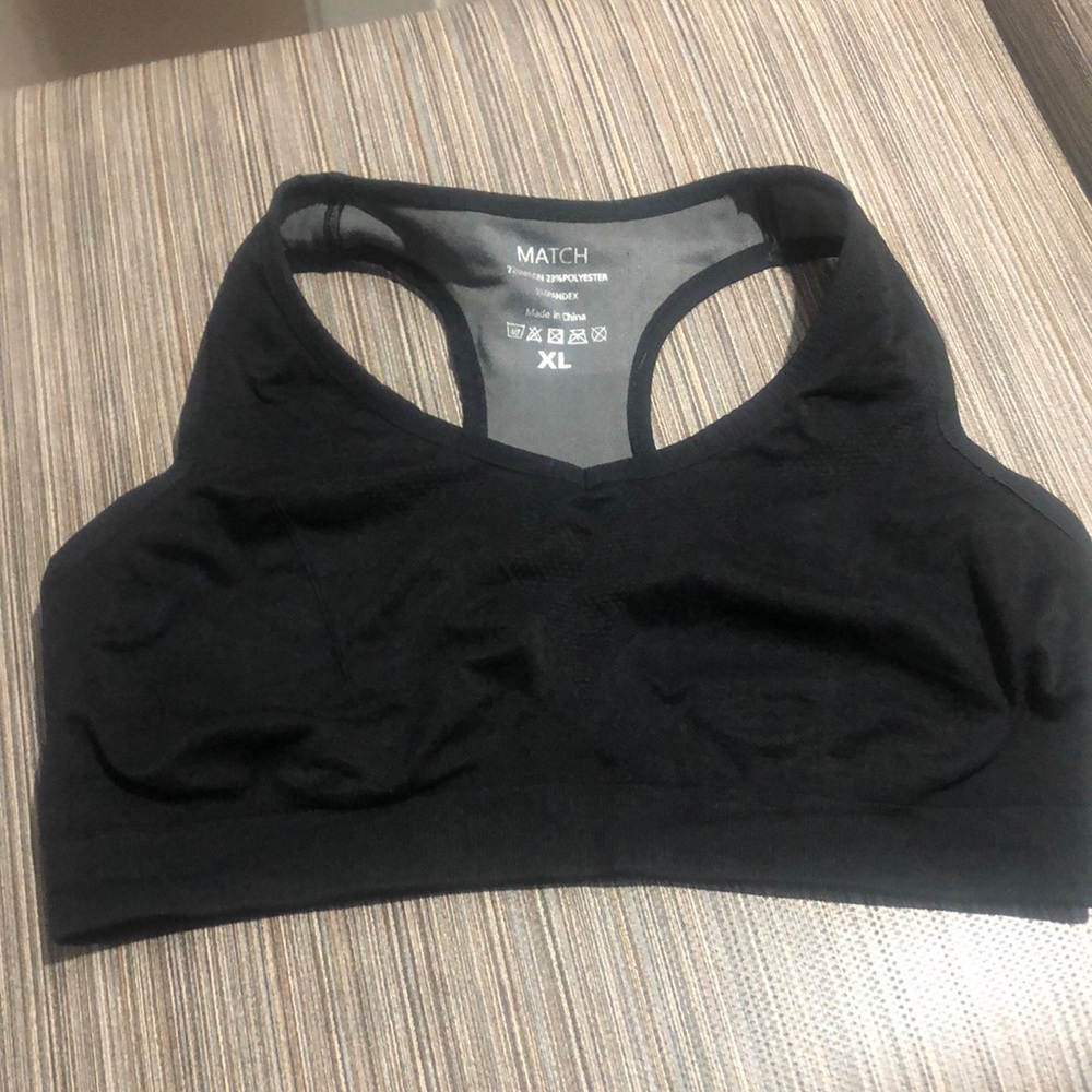 Match - XL - Black Wire Free Sports Bra. V Front,Racerback,Cut Out on Back